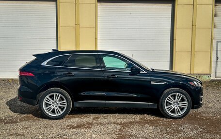 Jaguar F-Pace, 2017 год, 2 590 000 рублей, 3 фотография