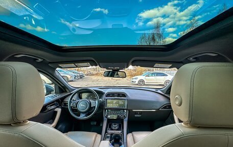 Jaguar F-Pace, 2017 год, 2 590 000 рублей, 12 фотография