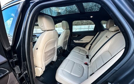 Jaguar F-Pace, 2017 год, 2 590 000 рублей, 20 фотография