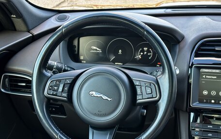Jaguar F-Pace, 2017 год, 2 590 000 рублей, 22 фотография