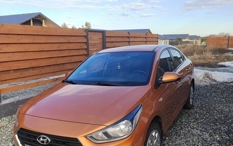 Hyundai Solaris II рестайлинг, 2017 год, 1 200 000 рублей, 1 фотография
