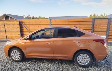 Hyundai Solaris II рестайлинг, 2017 год, 1 200 000 рублей, 11 фотография