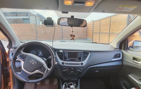 Hyundai Solaris II рестайлинг, 2017 год, 1 200 000 рублей, 13 фотография