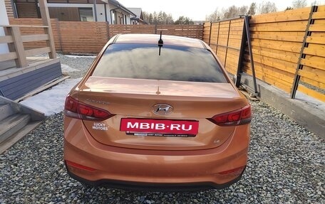 Hyundai Solaris II рестайлинг, 2017 год, 1 200 000 рублей, 5 фотография