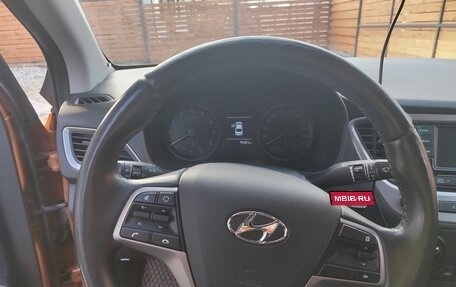 Hyundai Solaris II рестайлинг, 2017 год, 1 200 000 рублей, 10 фотография
