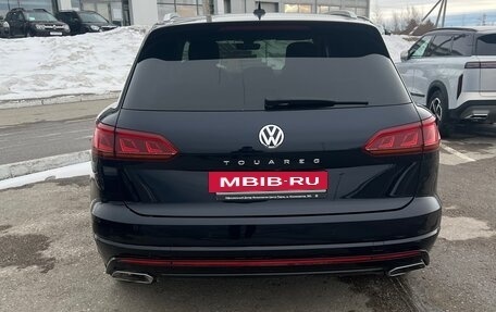 Volkswagen Touareg III, 2018 год, 5 500 000 рублей, 3 фотография