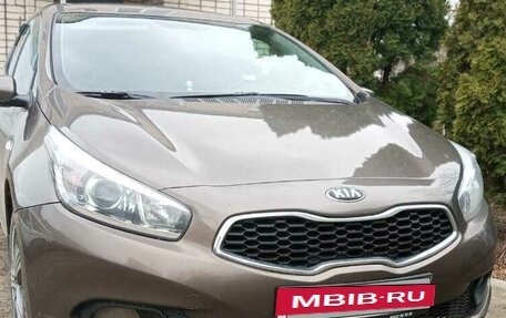 KIA cee'd III, 2012 год, 900 000 рублей, 2 фотография