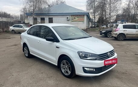 Volkswagen Polo VI (EU Market), 2017 год, 1 395 000 рублей, 3 фотография