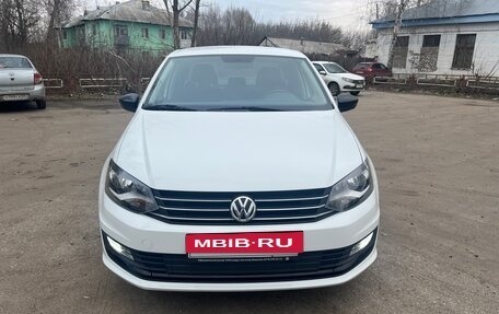 Volkswagen Polo VI (EU Market), 2017 год, 1 395 000 рублей, 2 фотография