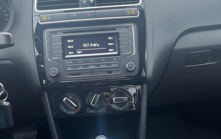 Volkswagen Polo VI (EU Market), 2017 год, 1 395 000 рублей, 18 фотография