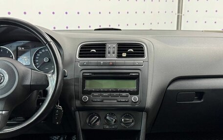 Volkswagen Polo VI (EU Market), 2011 год, 640 000 рублей, 12 фотография