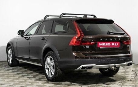 Volvo V90 Cross Country I рестайлинг, 2019 год, 3 099 700 рублей, 7 фотография