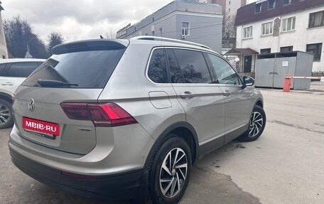 Volkswagen Tiguan II, 2018 год, 2 950 000 рублей, 4 фотография