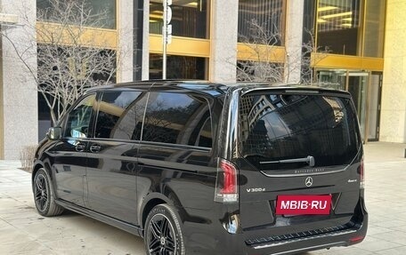 Mercedes-Benz V-Класс, 2024 год, 21 900 000 рублей, 12 фотография