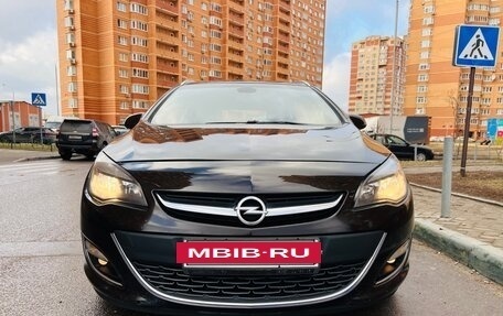 Opel Astra J, 2014 год, 865 000 рублей, 4 фотография