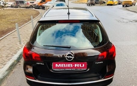 Opel Astra J, 2014 год, 865 000 рублей, 7 фотография