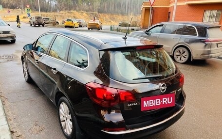 Opel Astra J, 2014 год, 865 000 рублей, 9 фотография