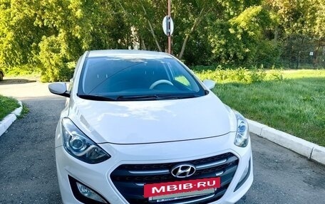 Hyundai i30 II рестайлинг, 2016 год, 1 570 000 рублей, 2 фотография