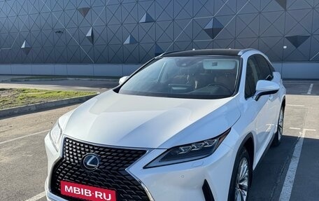 Lexus RX IV рестайлинг, 2021 год, 6 500 000 рублей, 1 фотография