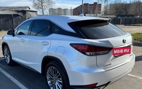 Lexus RX IV рестайлинг, 2021 год, 6 500 000 рублей, 3 фотография