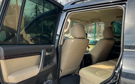 Toyota Land Cruiser 200, 2011 год, 5 000 000 рублей, 23 фотография