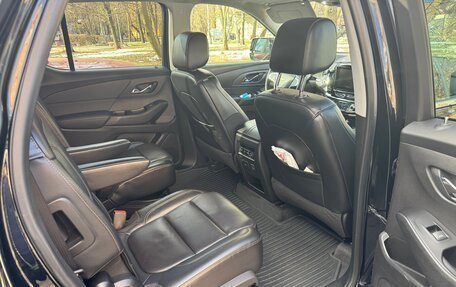 Chevrolet Traverse II, 2018 год, 2 400 000 рублей, 3 фотография