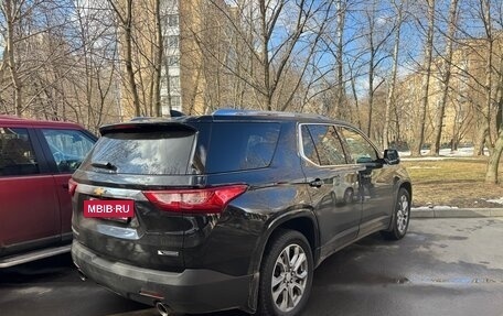 Chevrolet Traverse II, 2018 год, 2 400 000 рублей, 6 фотография