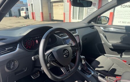 Skoda Octavia RS, 2019 год, 3 450 000 рублей, 11 фотография