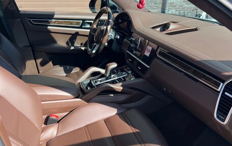Porsche Cayenne III, 2021 год, 13 700 000 рублей, 6 фотография