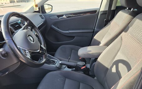 Volkswagen Jetta VI, 2017 год, 1 470 000 рублей, 15 фотография