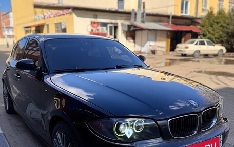 BMW 1 серия, 2009 год, 790 000 рублей, 2 фотография