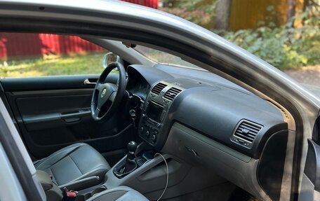 Volkswagen Jetta VI, 2005 год, 620 000 рублей, 9 фотография