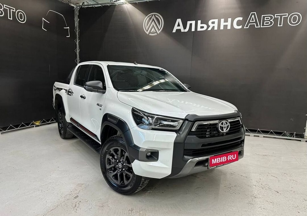 Toyota Hilux, 2024 год, 7 450 000 рублей, 1 фотография