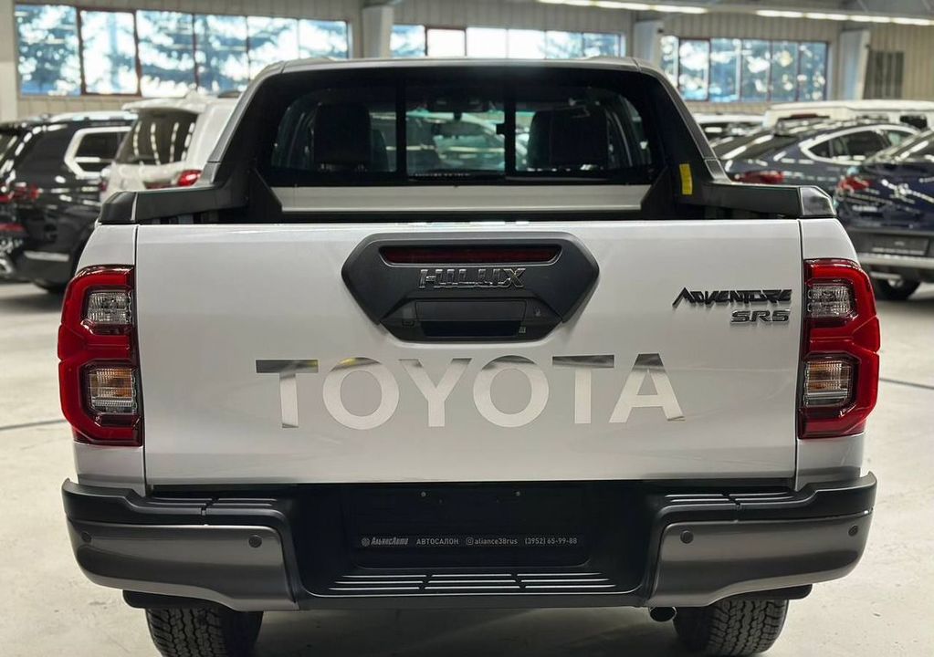 Toyota Hilux, 2024 год, 7 450 000 рублей, 17 фотография