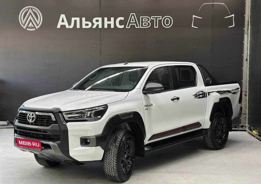 Toyota Hilux, 2024 год, 7 450 000 рублей, 20 фотография
