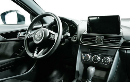 Mazda CX-4, 2023 год, 3 050 000 рублей, 17 фотография
