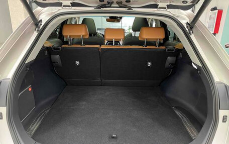 Toyota Venza, 2022 год, 4 000 000 рублей, 13 фотография
