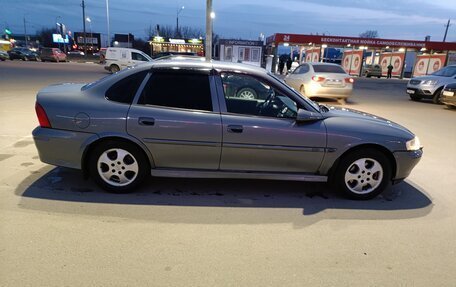 Opel Vectra B рестайлинг, 2001 год, 330 000 рублей, 1 фотография