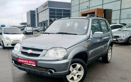Chevrolet Niva I рестайлинг, 2010 год, 319 000 рублей, 1 фотография