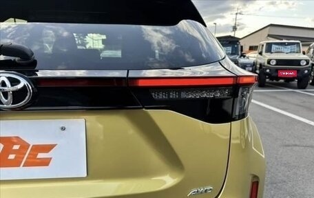 Toyota Yaris Cross, 2021 год, 1 400 000 рублей, 13 фотография