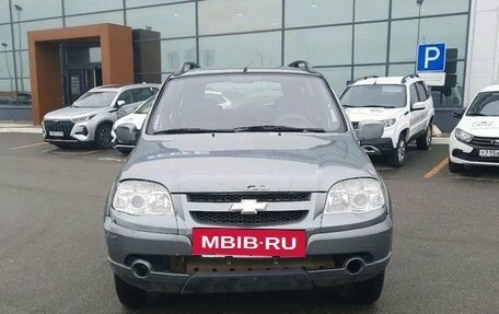 Chevrolet Niva I рестайлинг, 2010 год, 319 000 рублей, 2 фотография