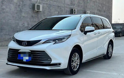 Toyota Sienna, 2022 год, 3 820 000 рублей, 1 фотография