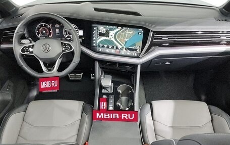 Volkswagen Touareg III, 2023 год, 6 932 000 рублей, 7 фотография