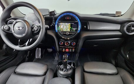 MINI Hatch, 2021 год, 1 880 000 рублей, 6 фотография