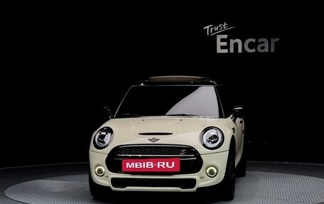 MINI Hatch, 2021 год, 2 380 000 рублей, 3 фотография