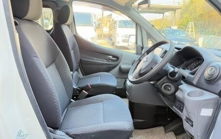 Nissan NV200, 2017 год, 1 600 000 рублей, 16 фотография