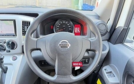 Nissan NV200, 2017 год, 1 600 000 рублей, 22 фотография