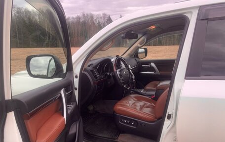 Toyota Land Cruiser 200, 2015 год, 4 500 000 рублей, 7 фотография