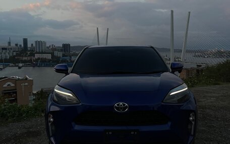 Toyota Yaris Cross, 2021 год, 1 870 000 рублей, 5 фотография