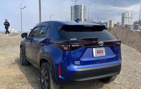 Toyota Yaris Cross, 2021 год, 1 870 000 рублей, 12 фотография